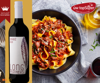 Pasta met runderstoofvlees en Long Feathers Shiraz - gerecht - uw topSlijter